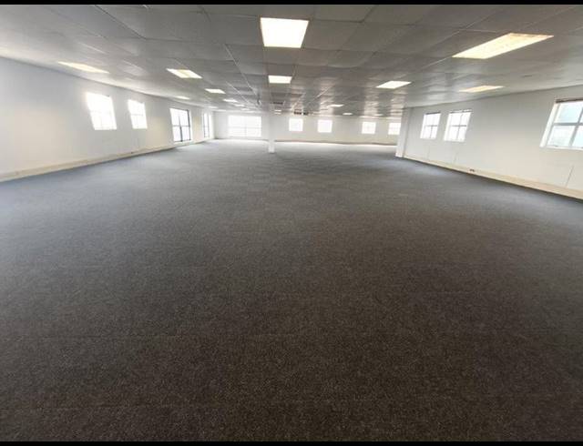 BUSINESS PROPERTY TO RENT IN HALFWAY GARDENS